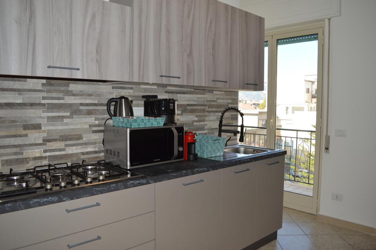 Emerella Luxury Suites Siderno Beach Exterior foto
