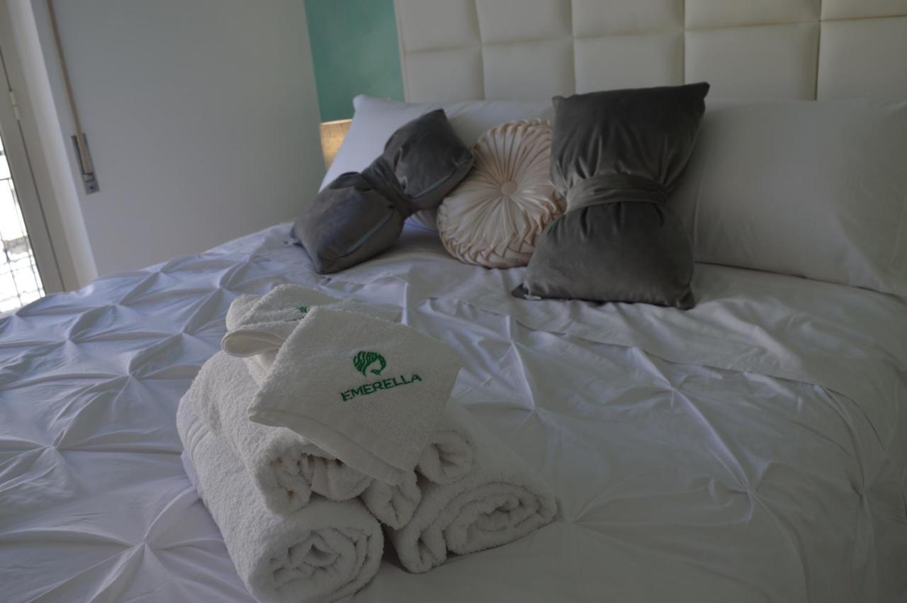 Emerella Luxury Suites Siderno Beach Exterior foto