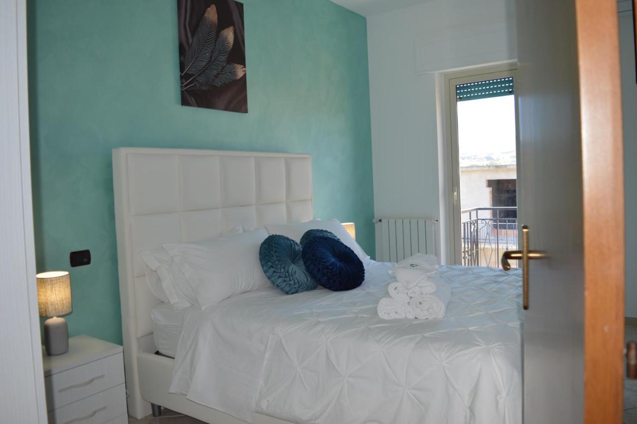 Emerella Luxury Suites Siderno Beach Exterior foto